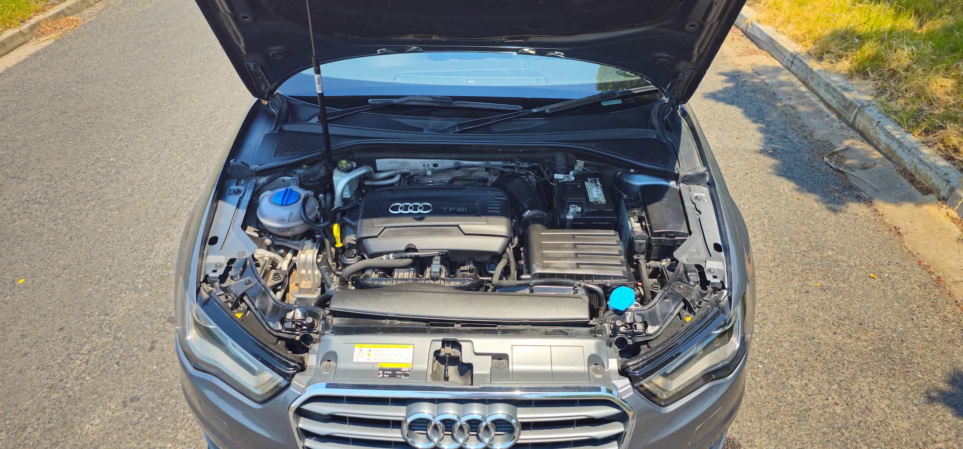 2015 Audi A3 1.8T FSI SE Stronic Sedan thumbnail 9