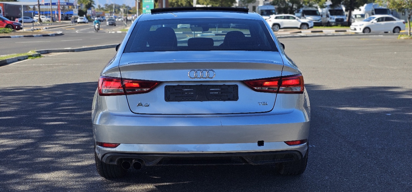 2017 Audi A3 2.0 TDI S-Tronic Sedan thumbnail 4