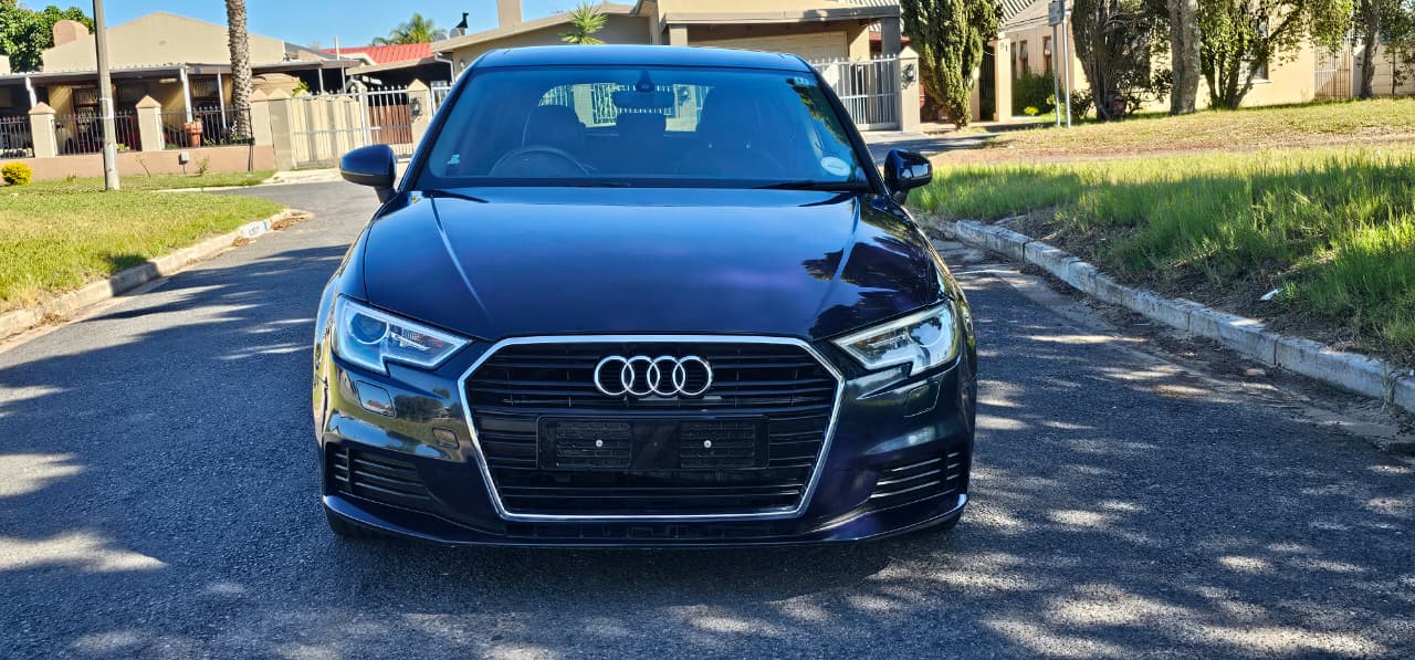 2019 Audi A3 30 TFSI  thumbnail 2