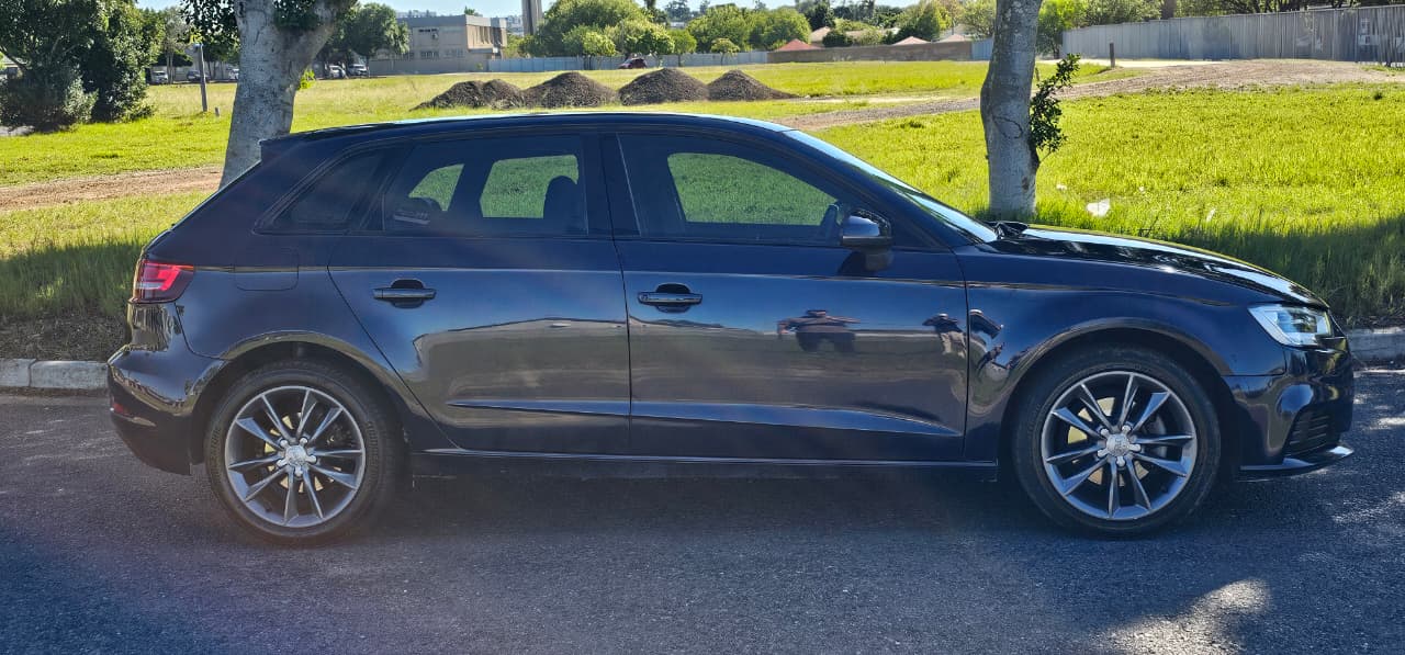 2019 Audi A3 30 TFSI  thumbnail 4