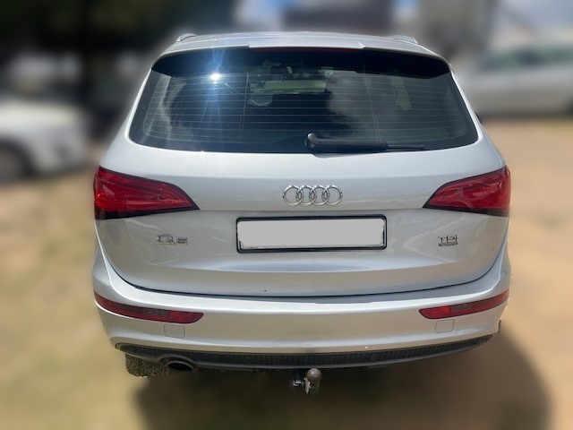 2014 Audi Q5 2.0TDi thumbnail 4