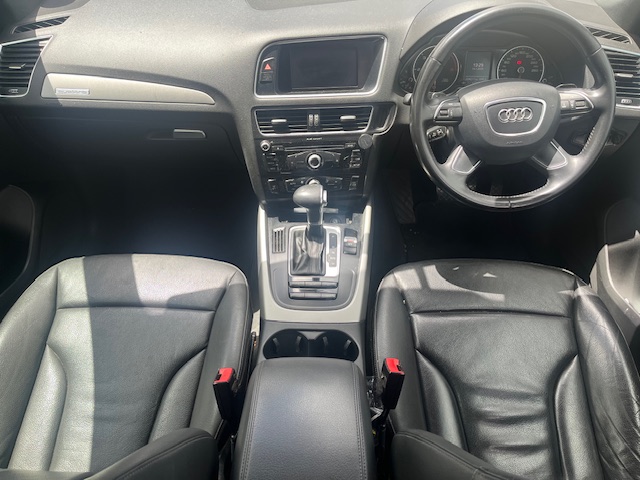 2014 Audi Q5 2.0TDi thumbnail 8