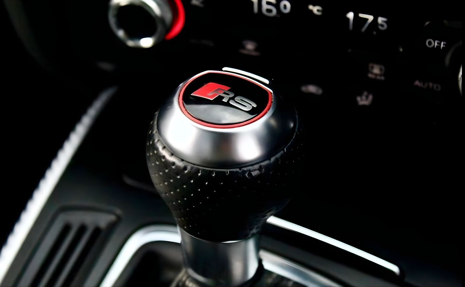 2014 Audi RS4 Avant 4.2 FSI V8 thumbnail 6