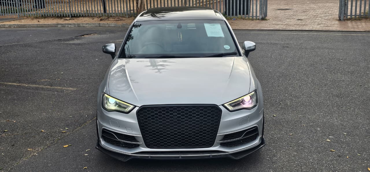 2014 Audi S3 S Tronic Sportback Quattro thumbnail 4