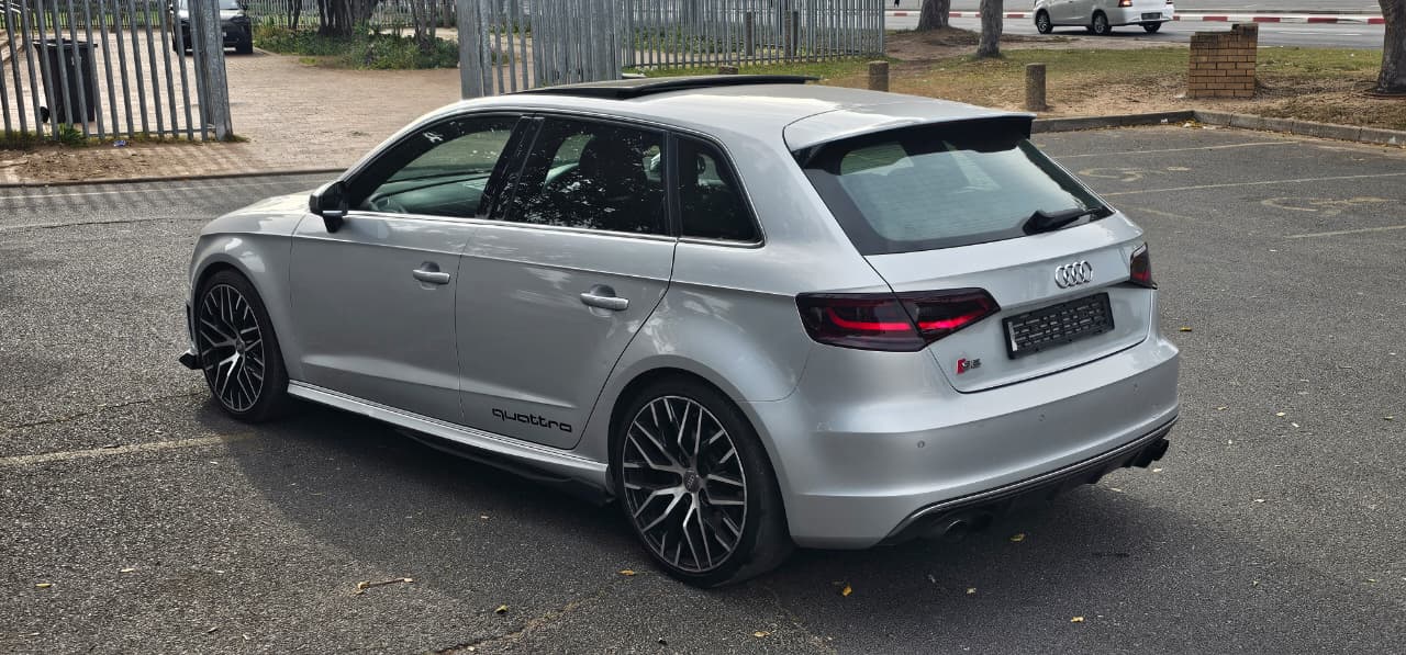2014 Audi S3 S Tronic Sportback Quattro thumbnail 7