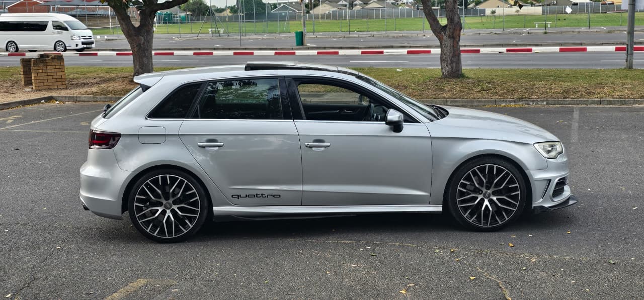 2014 Audi S3 S Tronic Sportback Quattro thumbnail 8