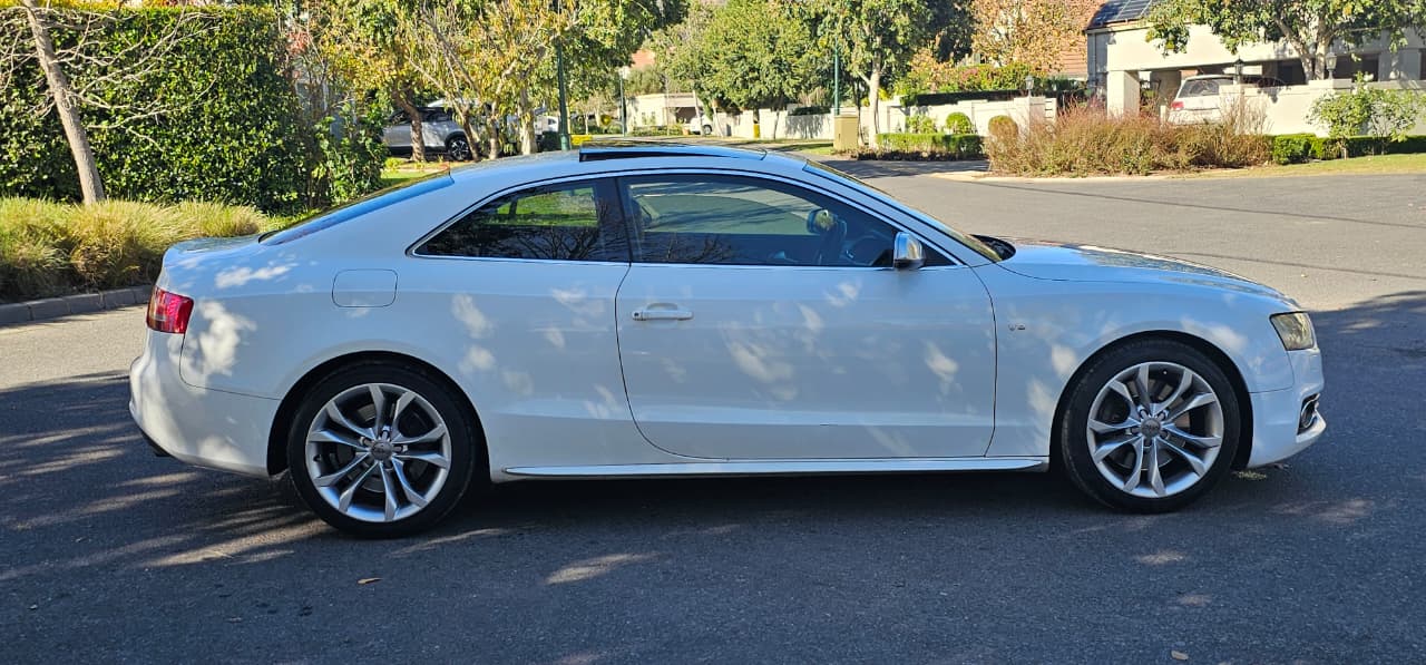 2010 Audi S5 4.2 FSI V8 Coupe Manual  thumbnail 4