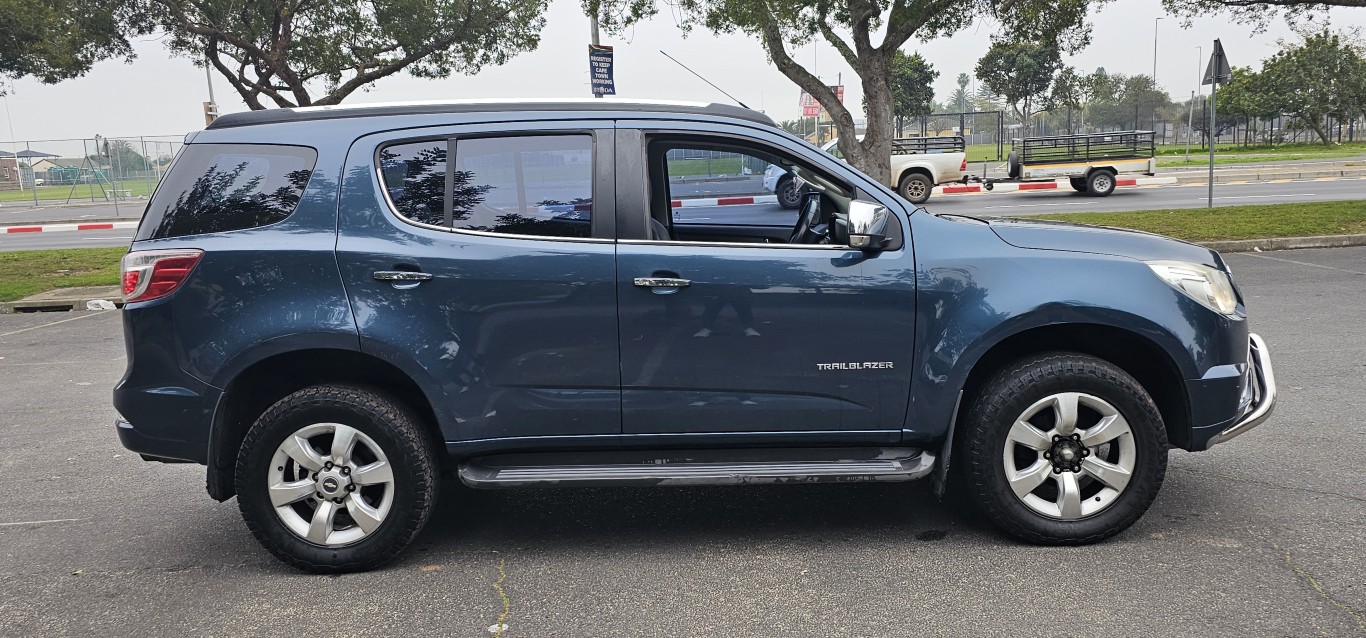 2014 Chevrolet Trailblazer 2.8 Duramax LTZ thumbnail 7