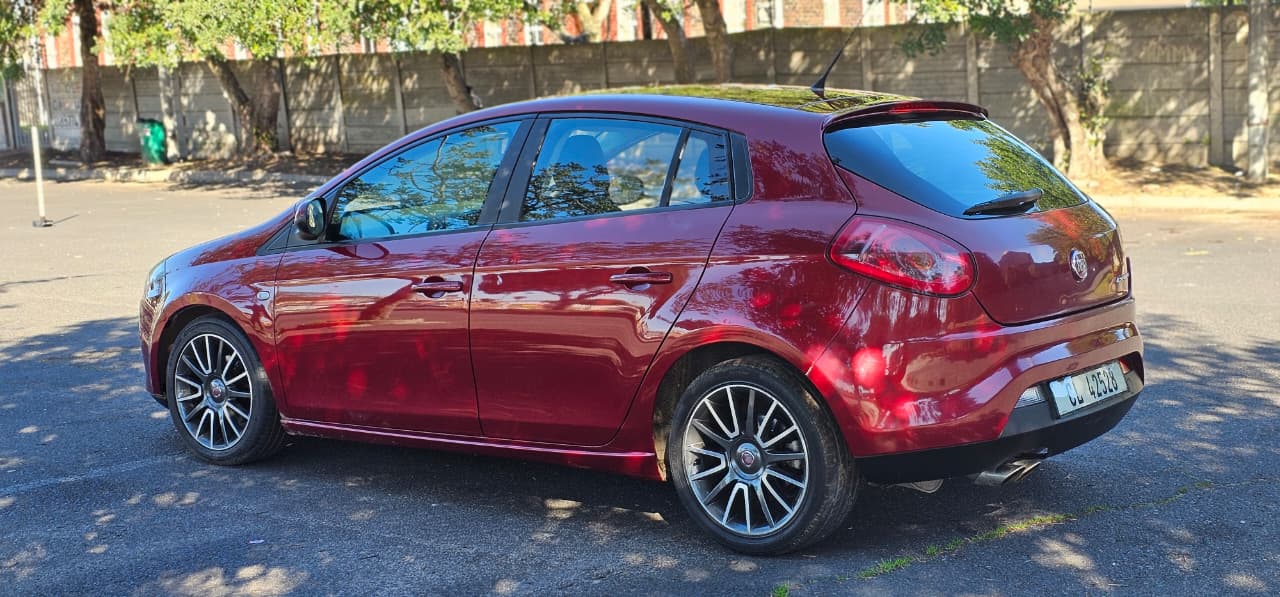 2010 Fiat Bravo 1.4 T-Jet thumbnail 3