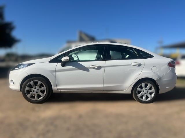 2012 Ford Fiesta Sedan 1.6TDCi Ambiente thumbnail 2