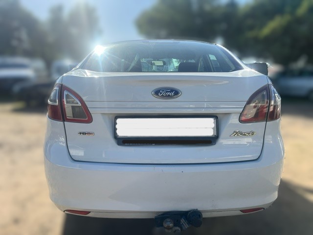 2012 Ford Fiesta Sedan 1.6TDCi Ambiente thumbnail 4