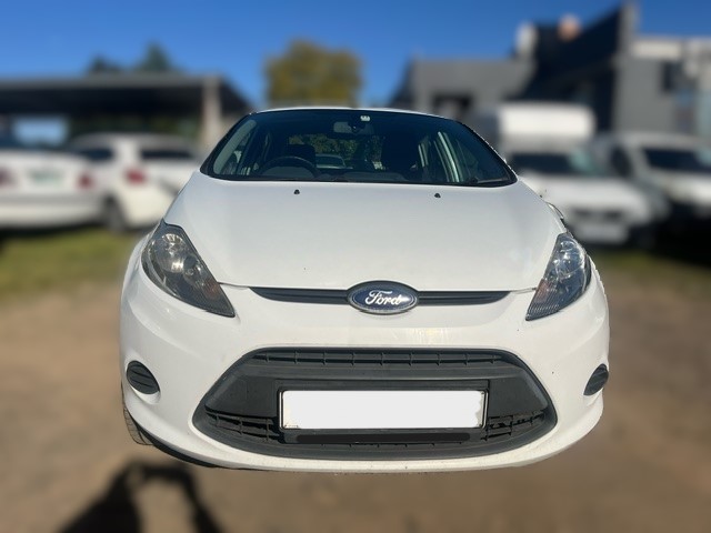 2012 Ford Fiesta Sedan 1.6TDCi Ambiente thumbnail 11