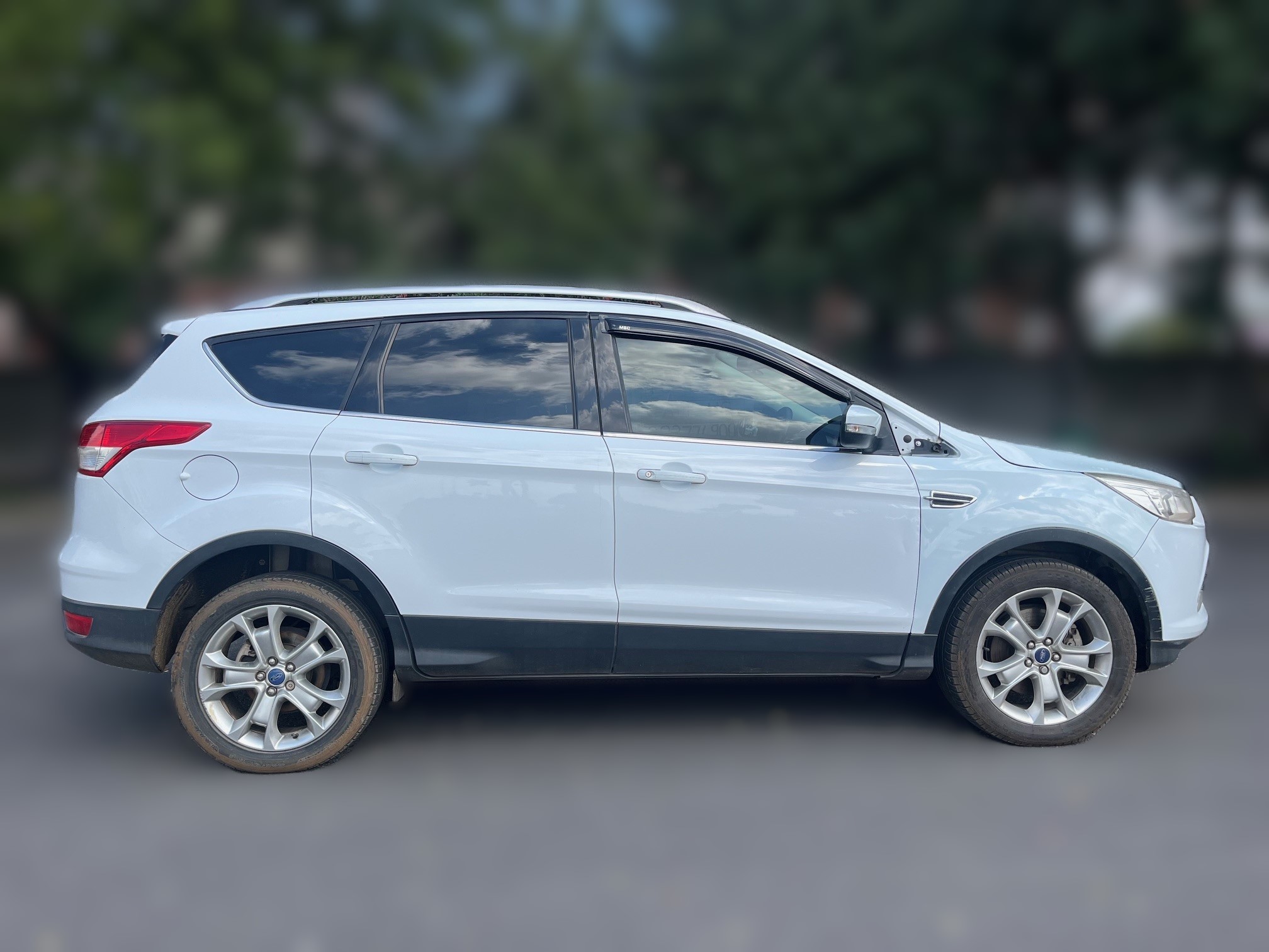 2014 Ford Kuga 2.0TDCi Titanium PowerShift AWD thumbnail 7