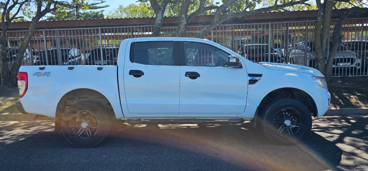 2015 Ford Ranger 3.2TDCi XLT 4x4 Double Cab thumbnail 5