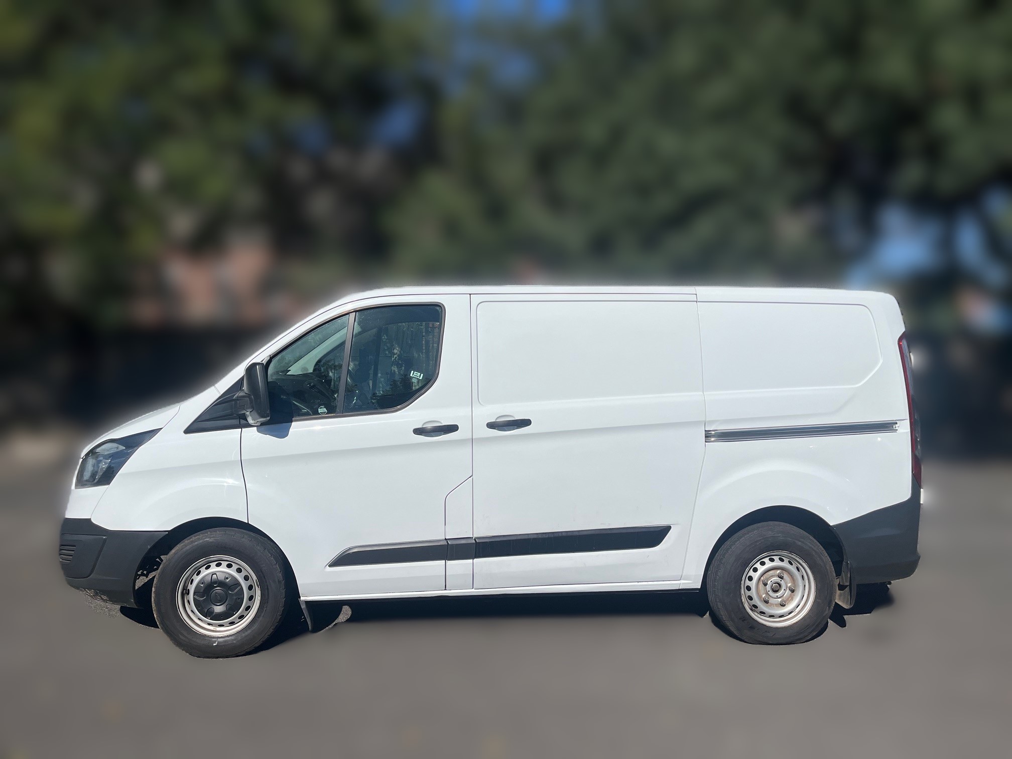 2015 Ford Transit Custom 2.2TDCi SWB Ambiente thumbnail 2