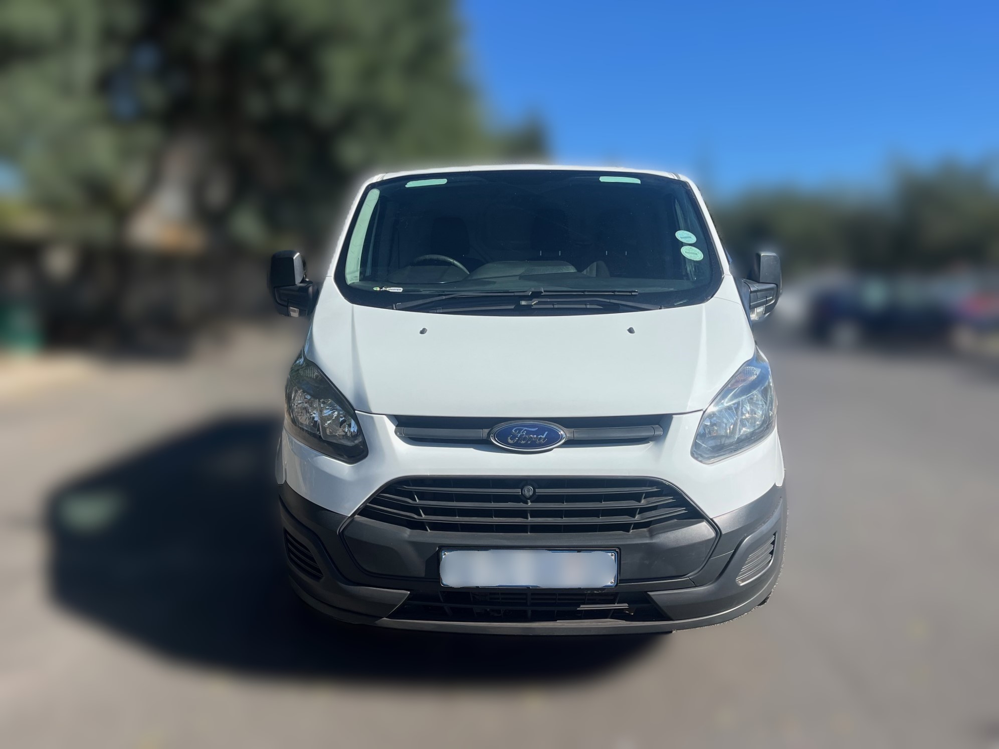 2015 Ford Transit Custom 2.2TDCi SWB Ambiente thumbnail 5