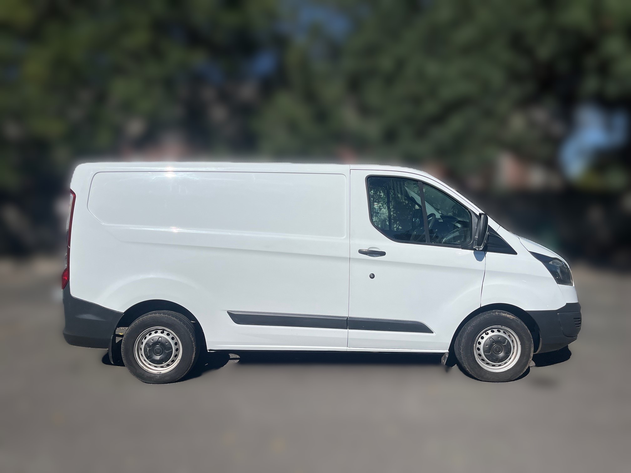 2015 Ford Transit Custom 2.2TDCi SWB Ambiente thumbnail 13