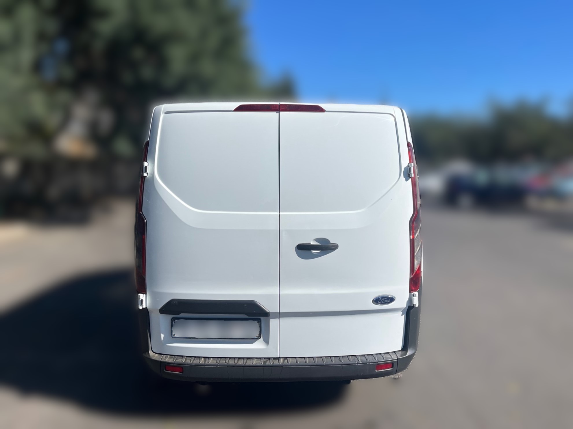 2015 Ford Transit Custom 2.2TDCi SWB Ambiente thumbnail 11