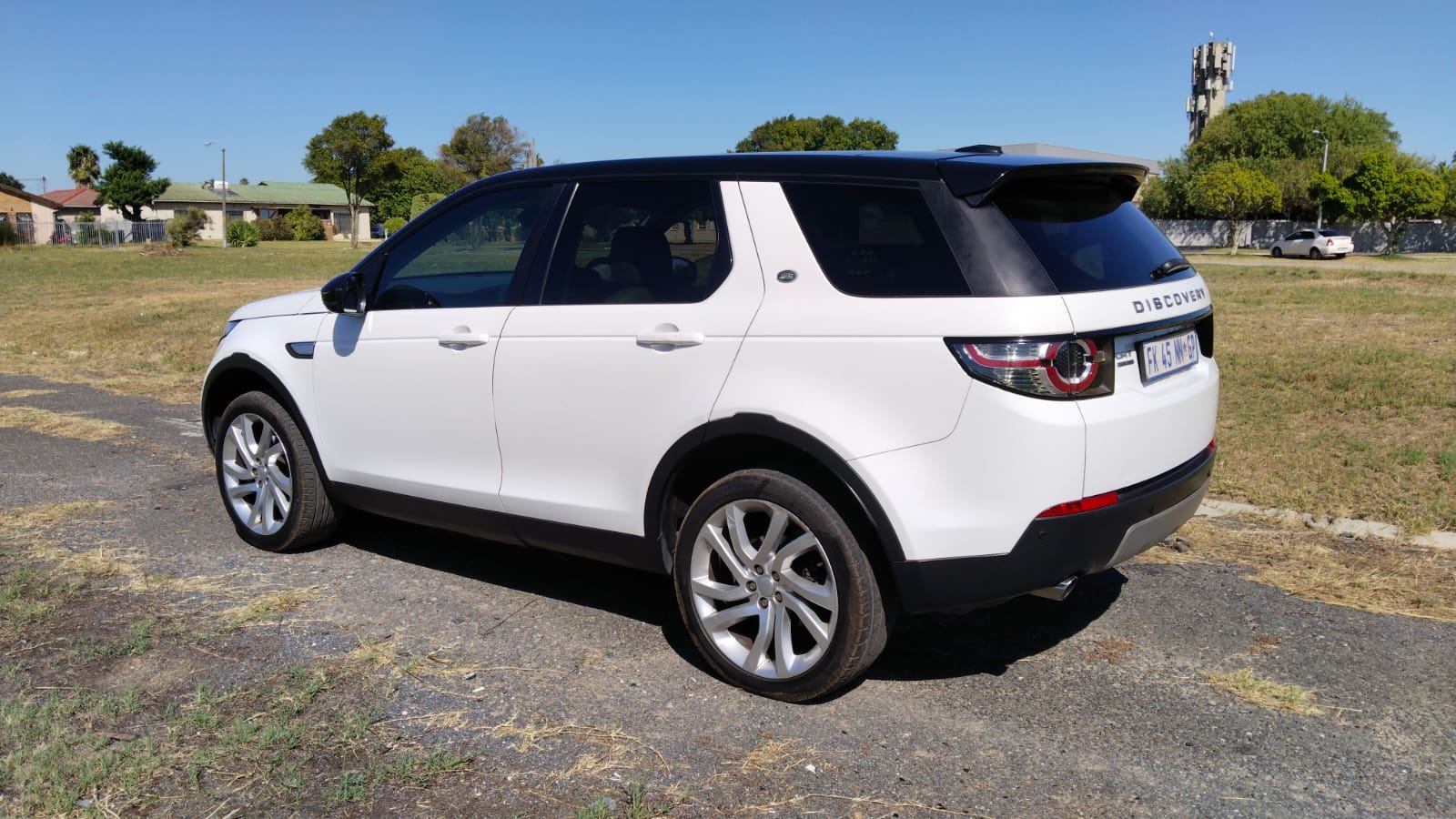 2016 Land Rover Discovery Sport 2.0 Si4 HSE thumbnail 4