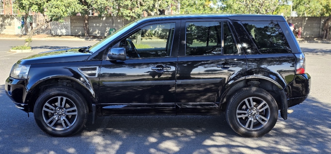 2015 Land Rover Freelander 2 2.2 SD4 XS thumbnail 6