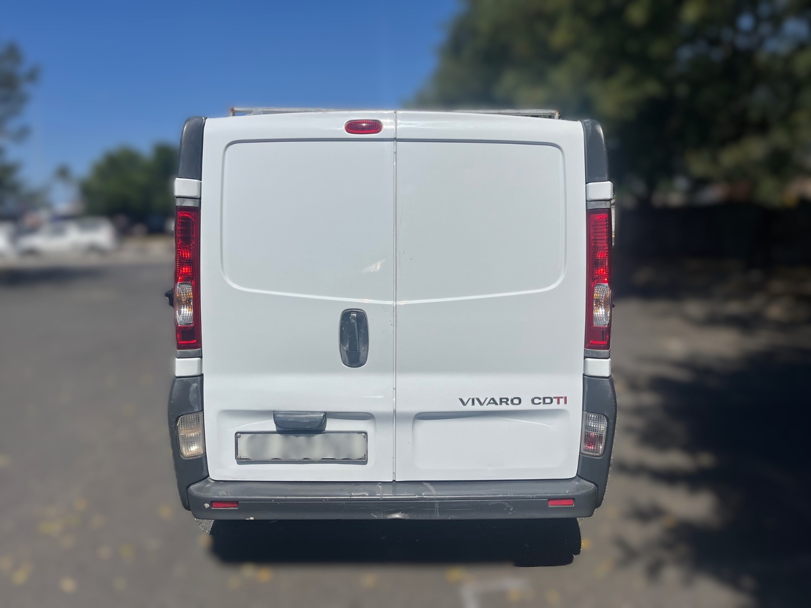 2014 Opel Vivaro 1.9 TDCi (Full Service History) thumbnail 3