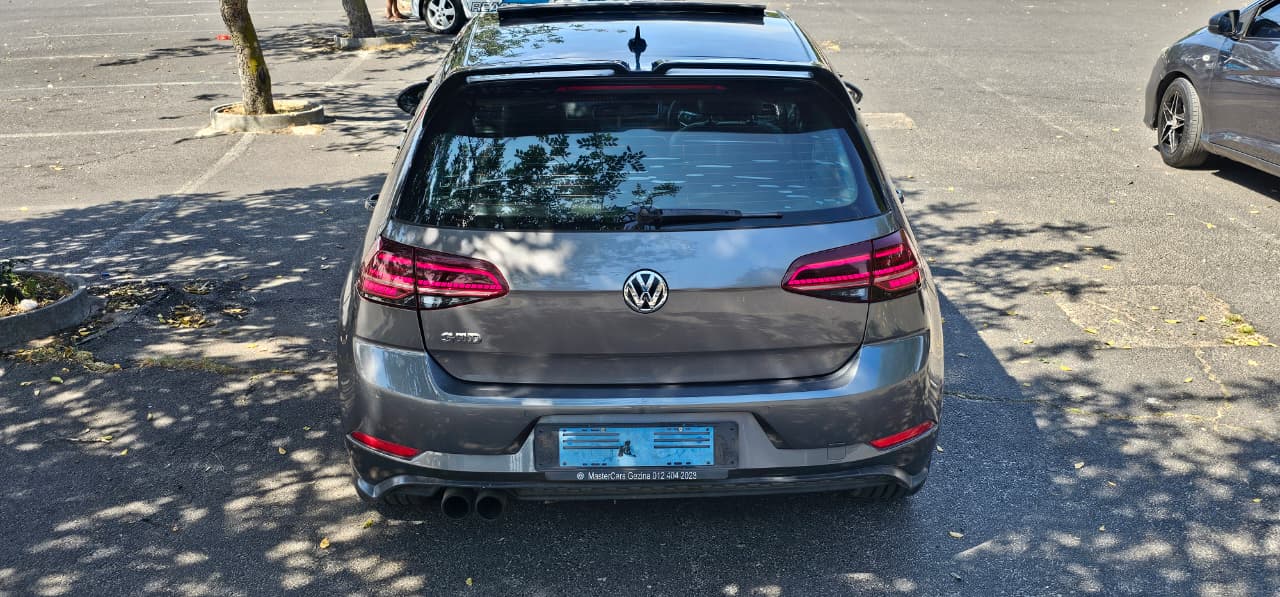 2017 Volkswagen  Golf GTD  thumbnail 4