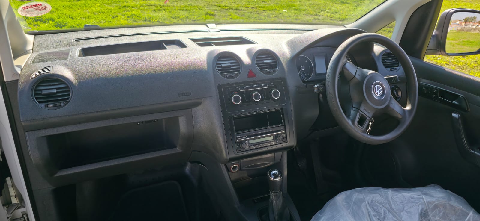 2015 Volkswagen Caddy Maxi Crew Cab 2.0 TDI thumbnail 6