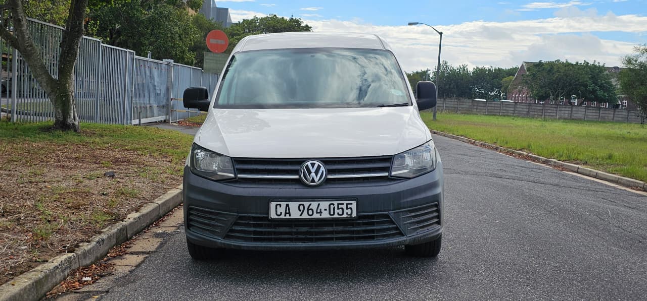 2017 Volkswagen Caddy Maxi Panel Van 2.0 TDI thumbnail 2