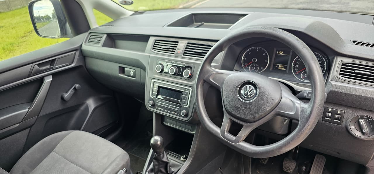 2017 Volkswagen Caddy Maxi Panel Van 2.0 TDI thumbnail 7