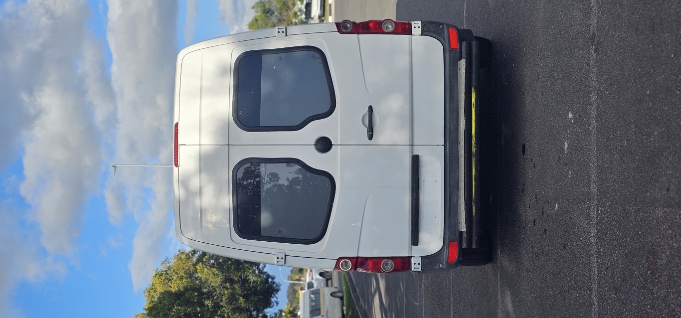 2015 Volkswagen Crafter LT35 2.0 TDI High Roof thumbnail 5