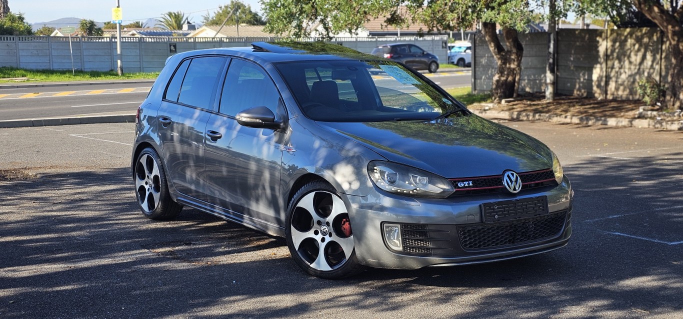 2012 Volkswagen Golf 6 GTI DSG thumbnail 2
