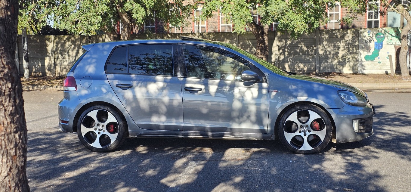 2012 Volkswagen Golf 6 GTI DSG thumbnail 5