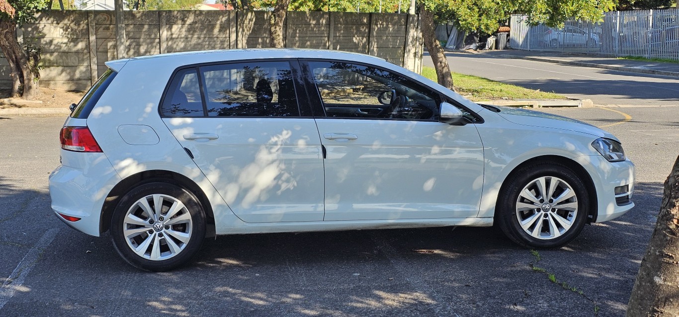 2016 Volkswagen Golf 7 1.4 TSI Comfortline thumbnail 7