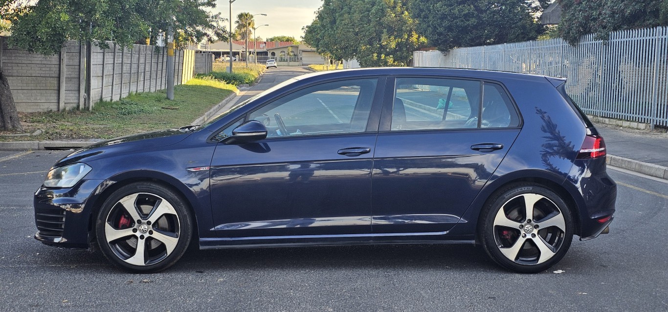 2015 Volkswagen Golf 7 GTI  thumbnail 4