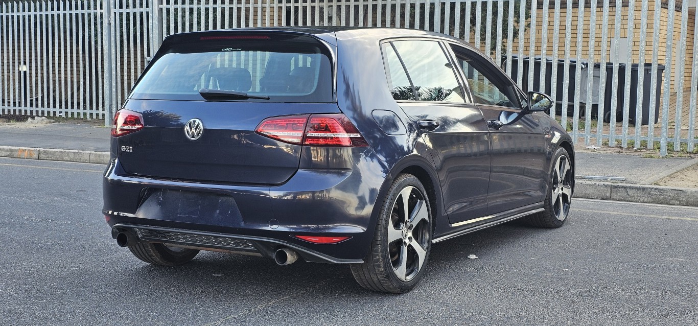 2015 Volkswagen Golf 7 GTI  thumbnail 7