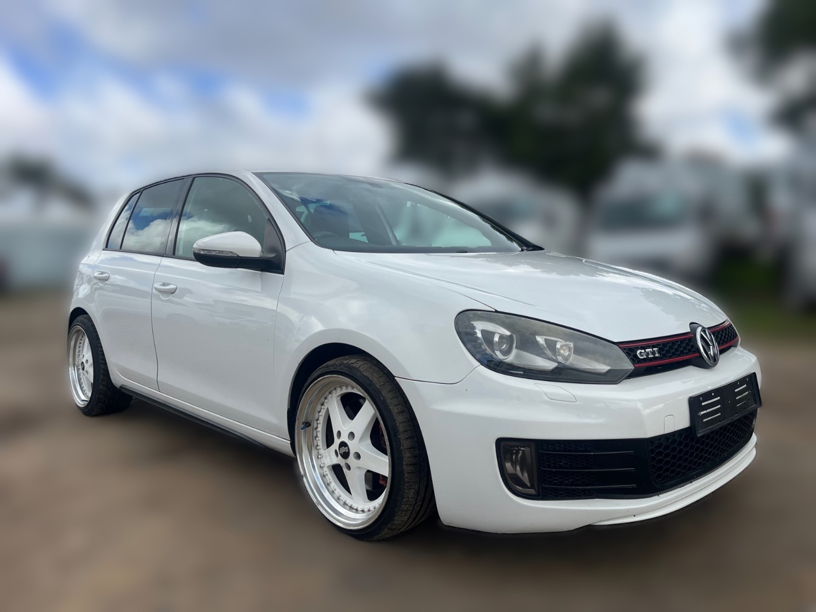 2012 Volkswagen Golf GTI DSG thumbnail 3