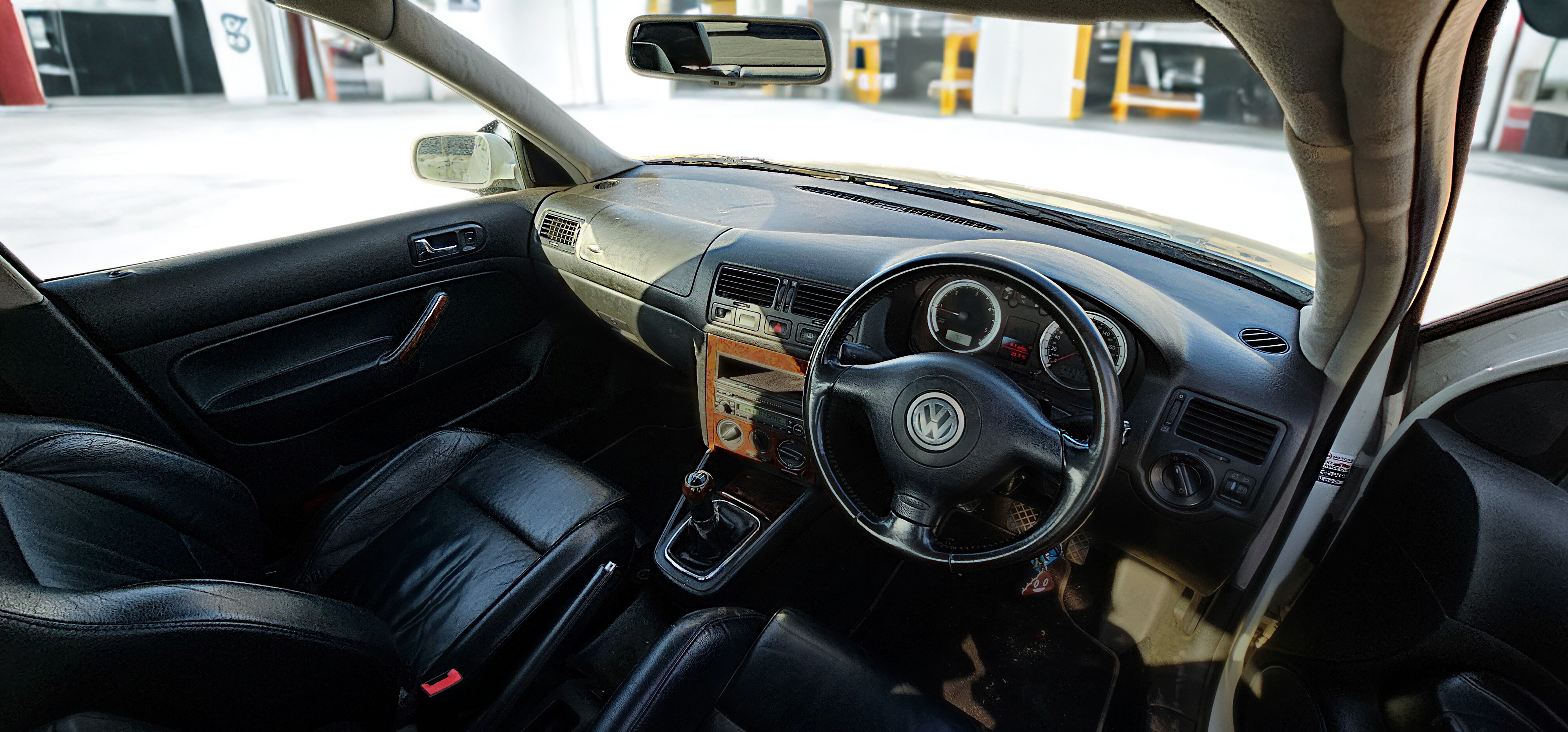2005 Volkswagen Jetta 1.9 TDI thumbnail 9