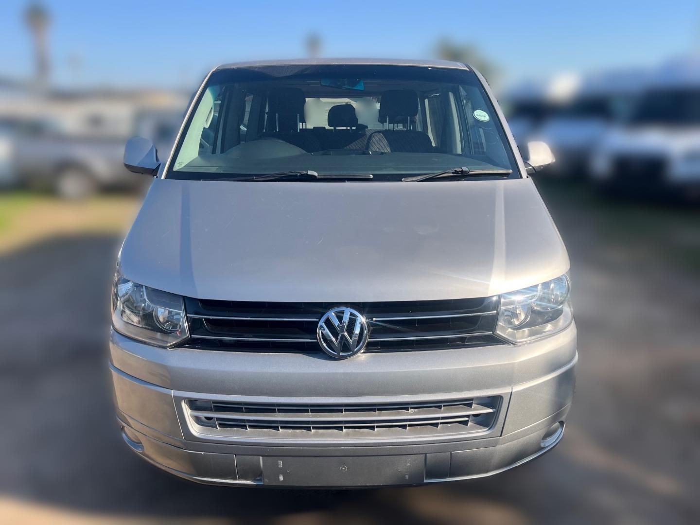 2010 Volkswagen Kombi 2.0 TDI thumbnail 12
