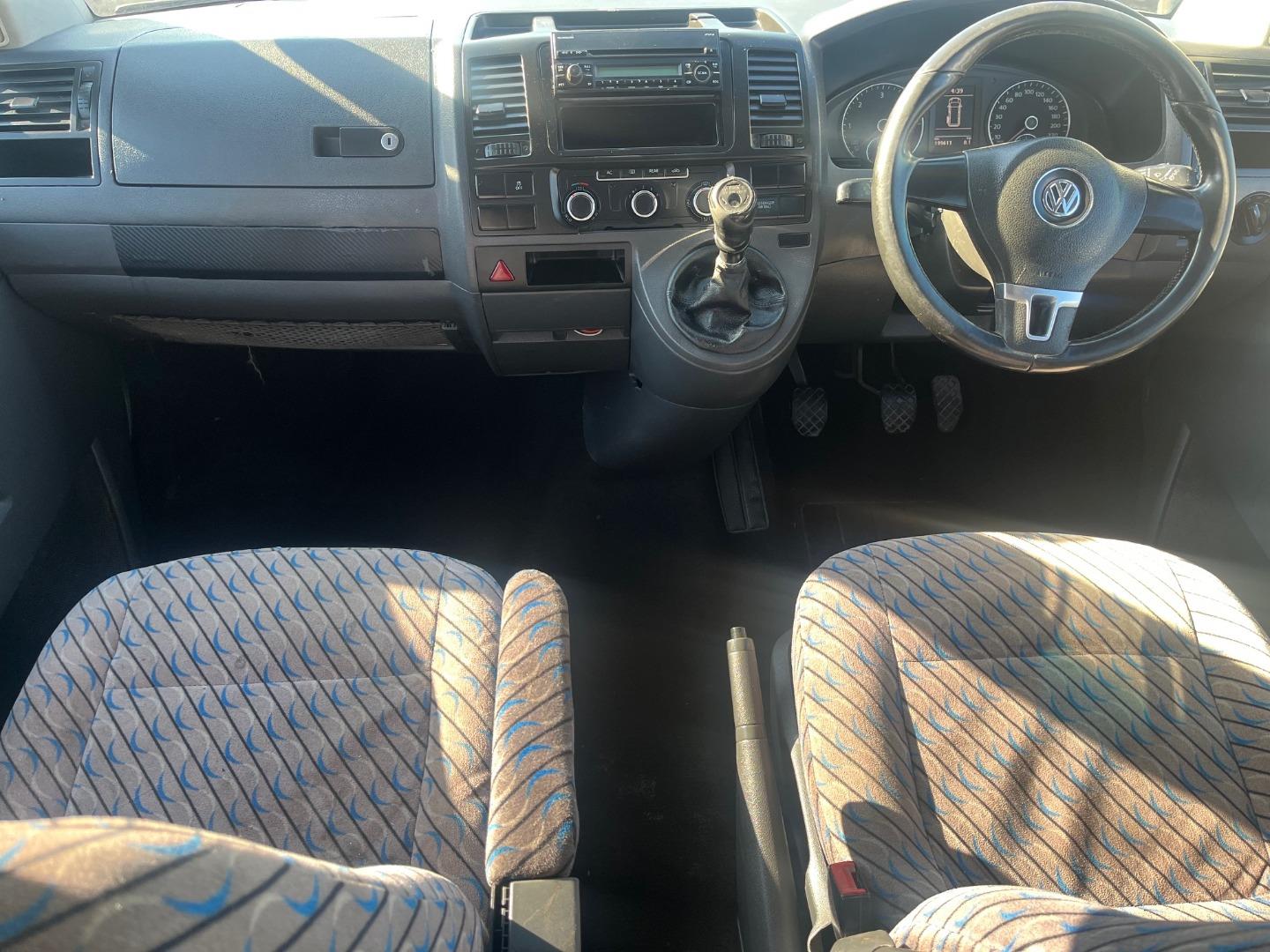 2010 Volkswagen Kombi 2.0 TDI thumbnail 8