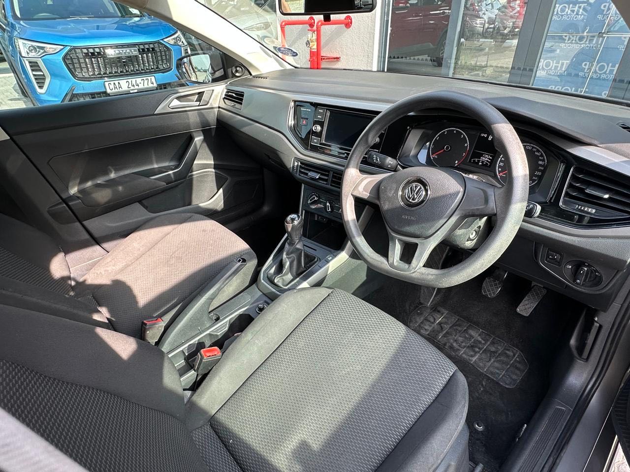 2019 Volkswagen Polo 1.0 TSI Trendline thumbnail 8
