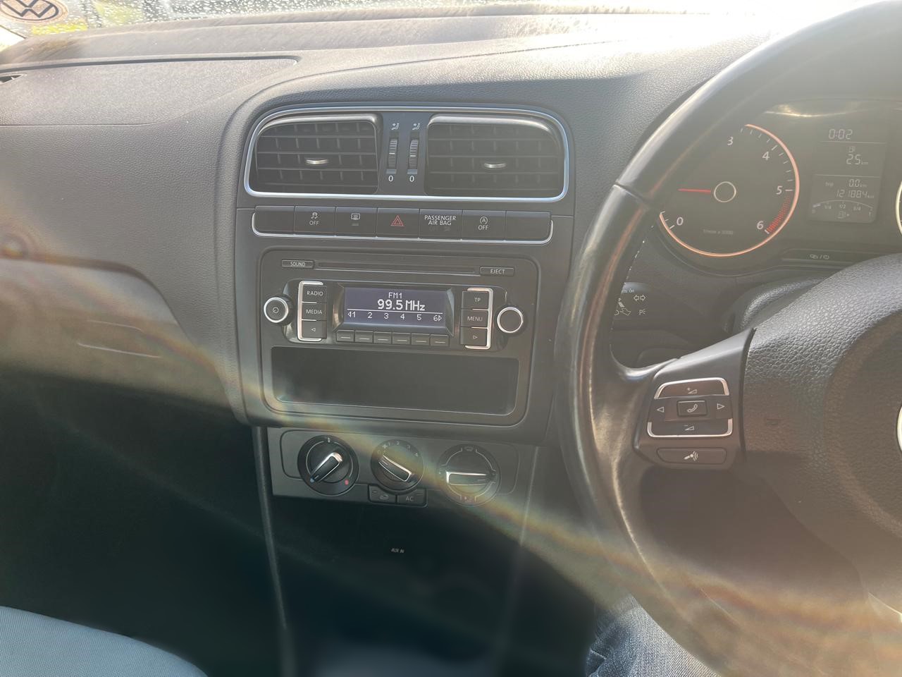 2014 Volkswagen Polo 1.2TDi BlueMotion thumbnail 9