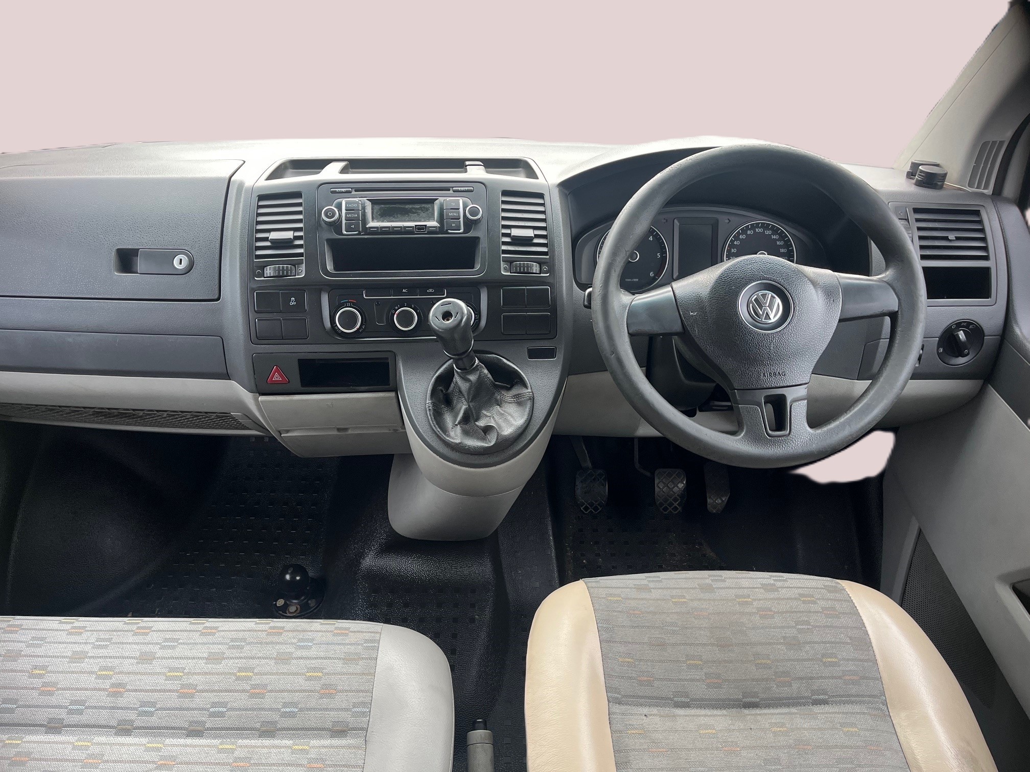 2012 Volkswagen Transporter thumbnail 8