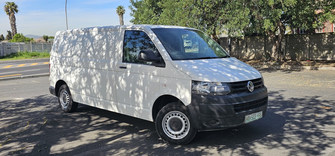2014 Volkswagen Transporter T5 2.0 TDI Panel Van thumbnail 6