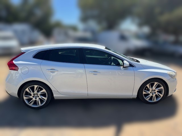 2014 Volvo V40 T3 Excel thumbnail 6