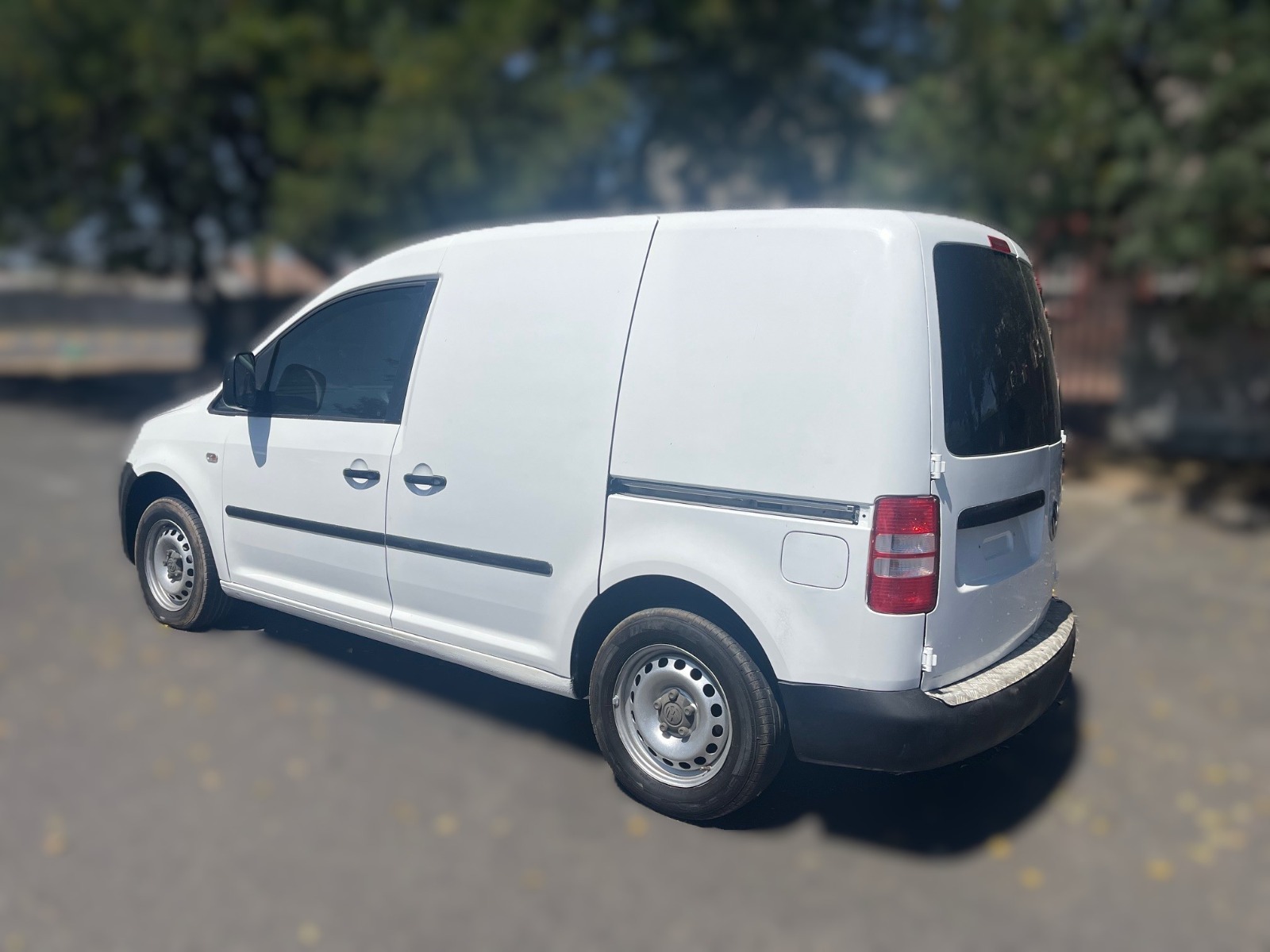 2018 VW Caddy 2.0 TDI  thumbnail 6