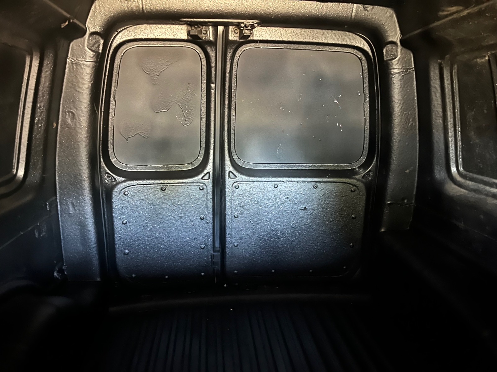 2018 VW Caddy 2.0 TDI  thumbnail 9
